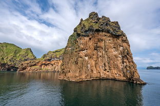 庐山旅游旅游区(风景如画的旅游胜地，让你畅游自然的美景)