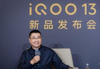 iQOO罗锋：3999元甚至超过我的预期，Pro会有但要明年见